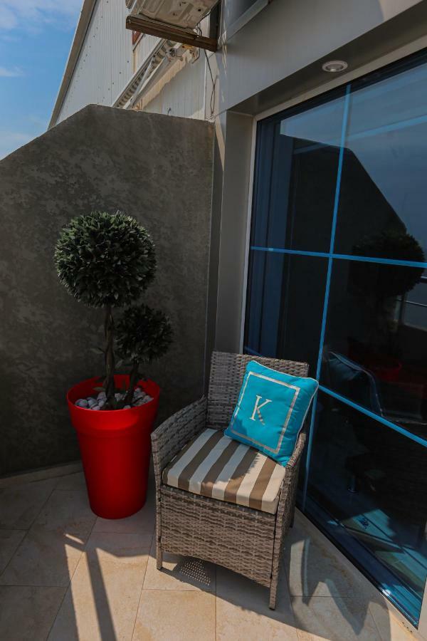 Black See Apartment Kobuleti Bagian luar foto