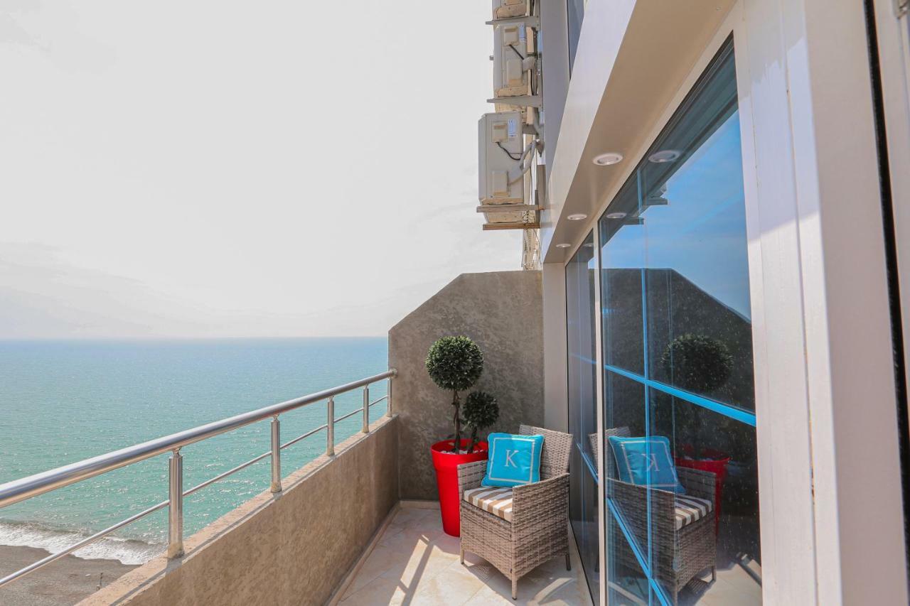 Black See Apartment Kobuleti Bagian luar foto